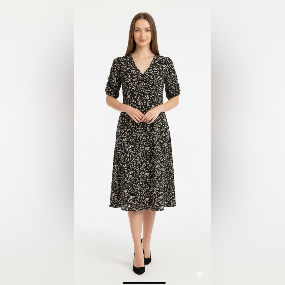Time and Tru Black and Cream Floral Long Sleeve Dress
